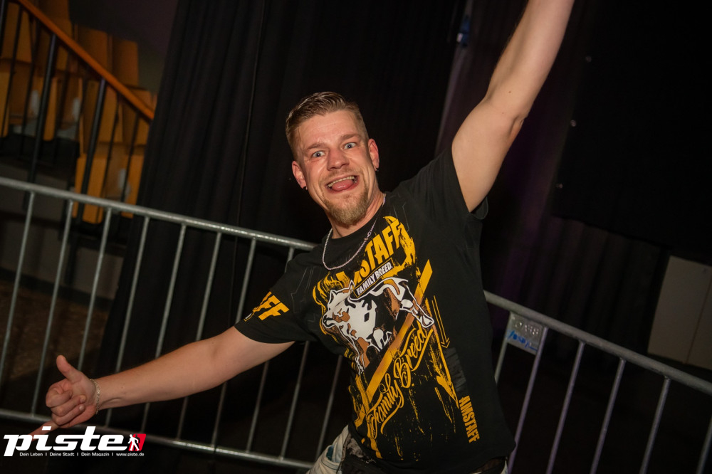 Und drinnen tanzt der Bär Galerie 1