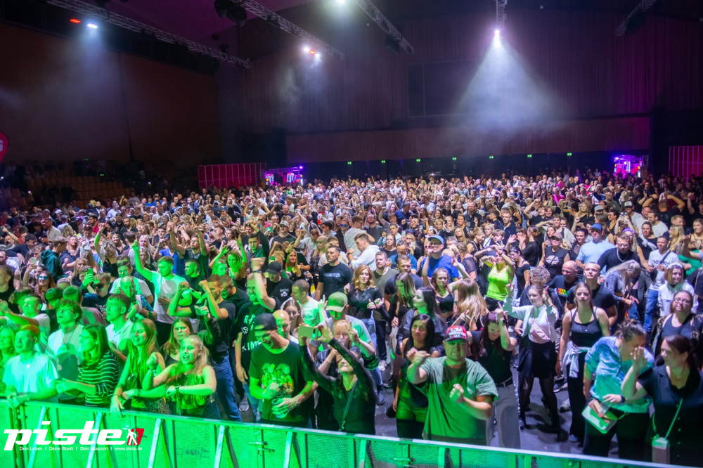 Und drinnen tanzt der Bär Galerie 1