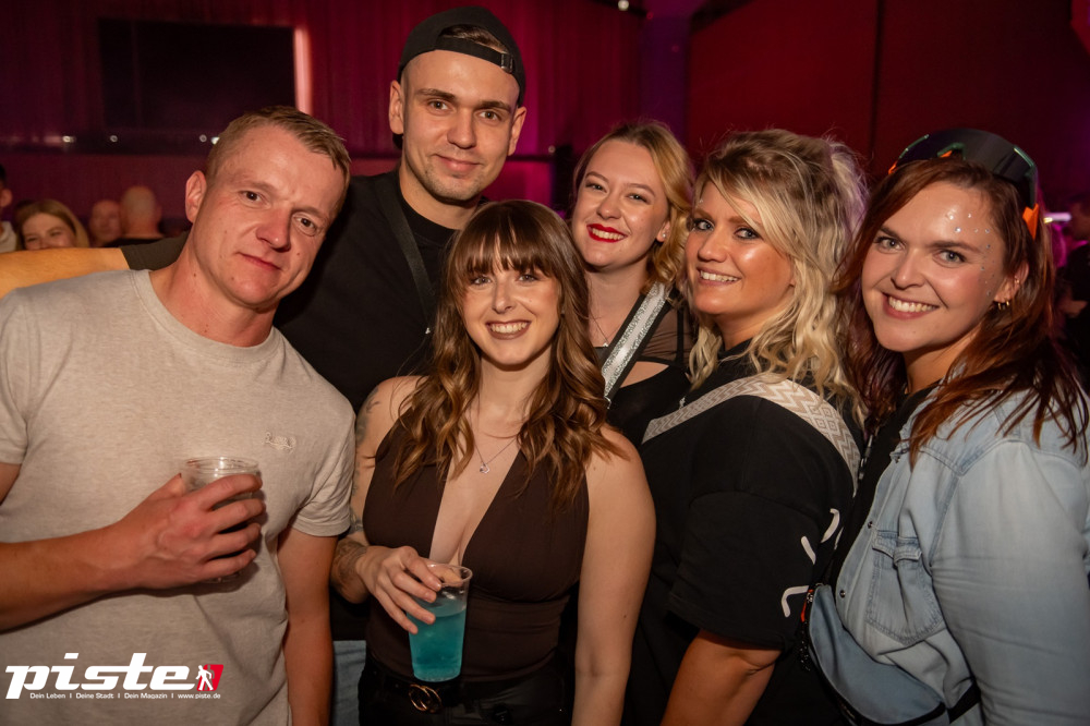 Und drinnen tanzt der Bär Galerie 1