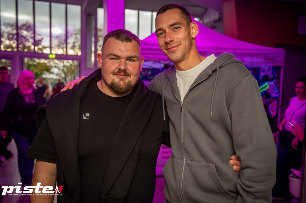 Und drinnen tanzt der Bär Galerie 1