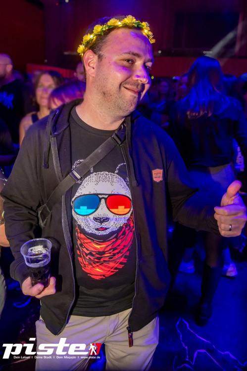 Und drinnen tanzt der Bär Galerie 1