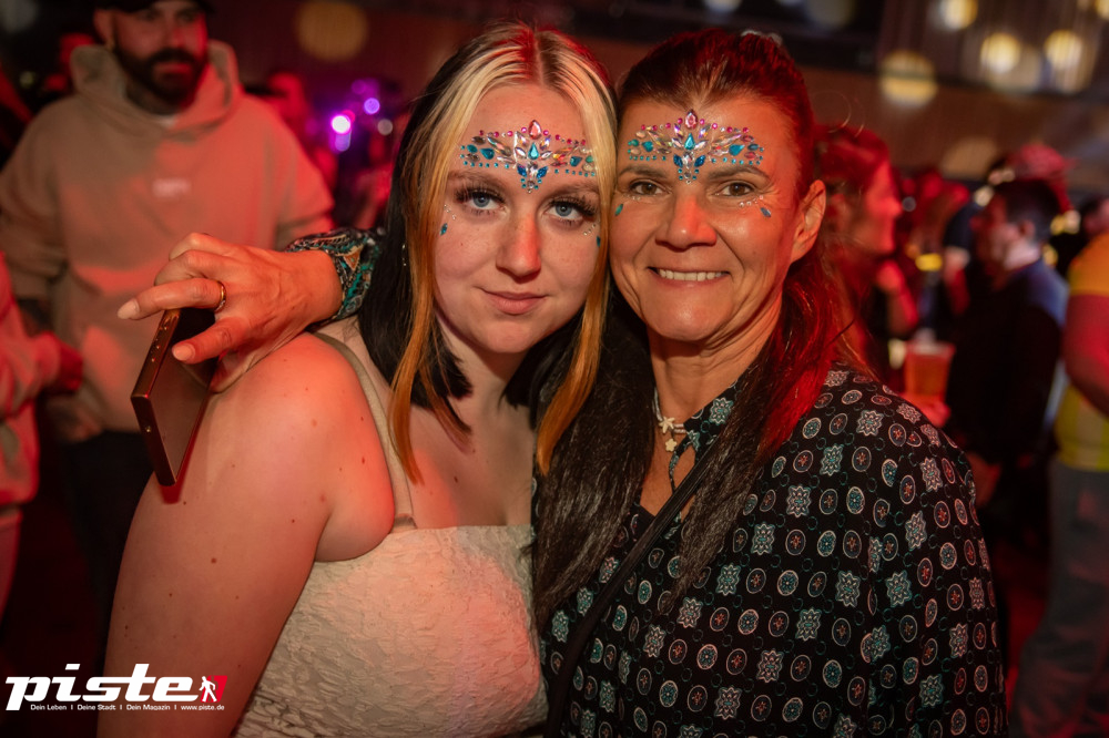 Und drinnen tanzt der Bär Galerie 1