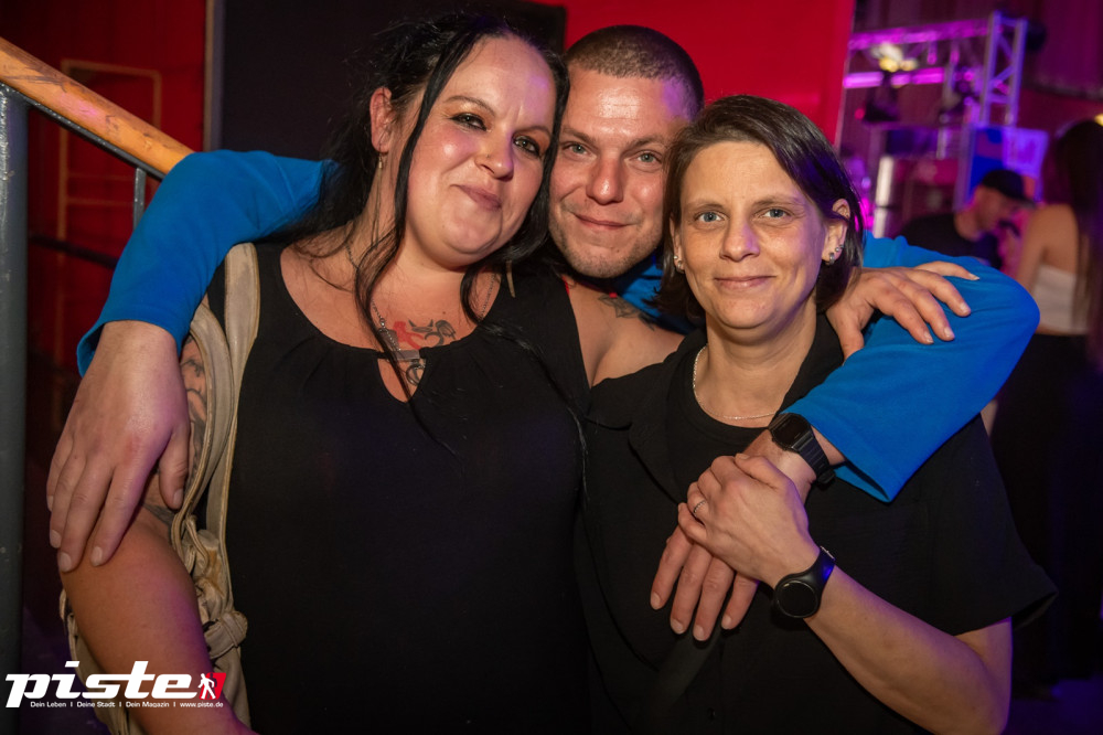 Und drinnen tanzt der Bär Galerie 1