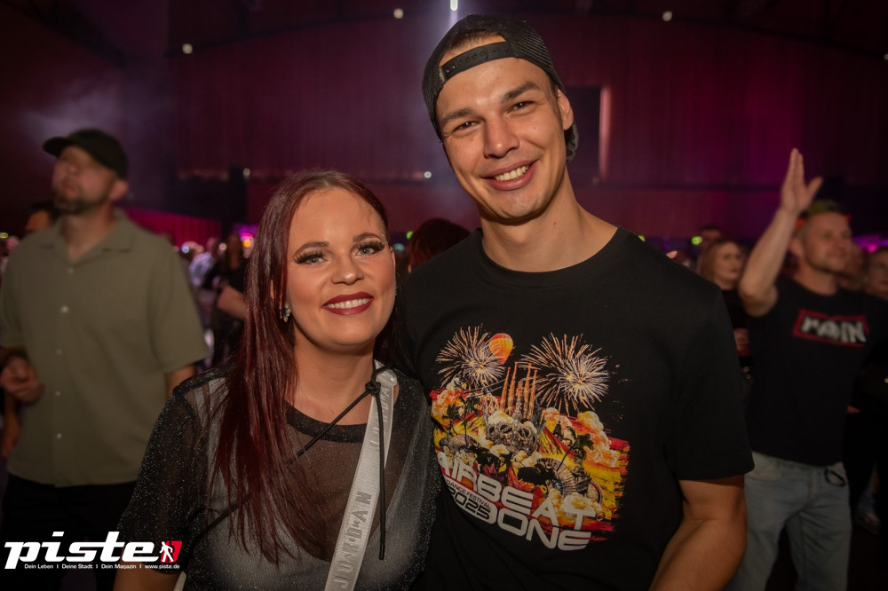 Und drinnen tanzt der Bär Galerie 1