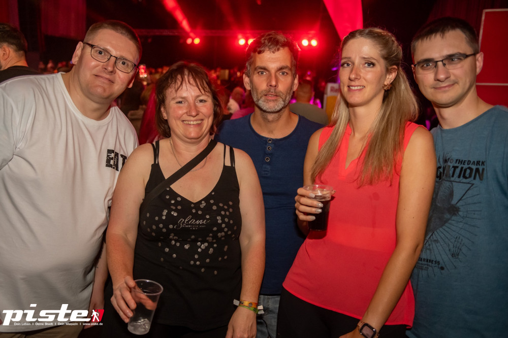 Und drinnen tanzt der Bär Galerie 1