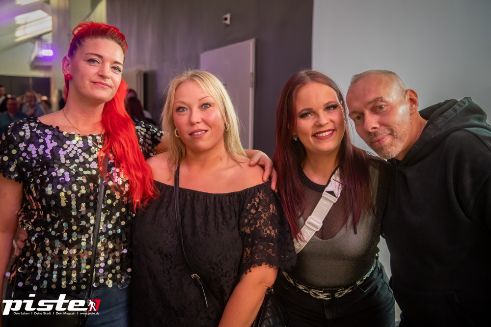 Und drinnen tanzt der Bär Galerie 1