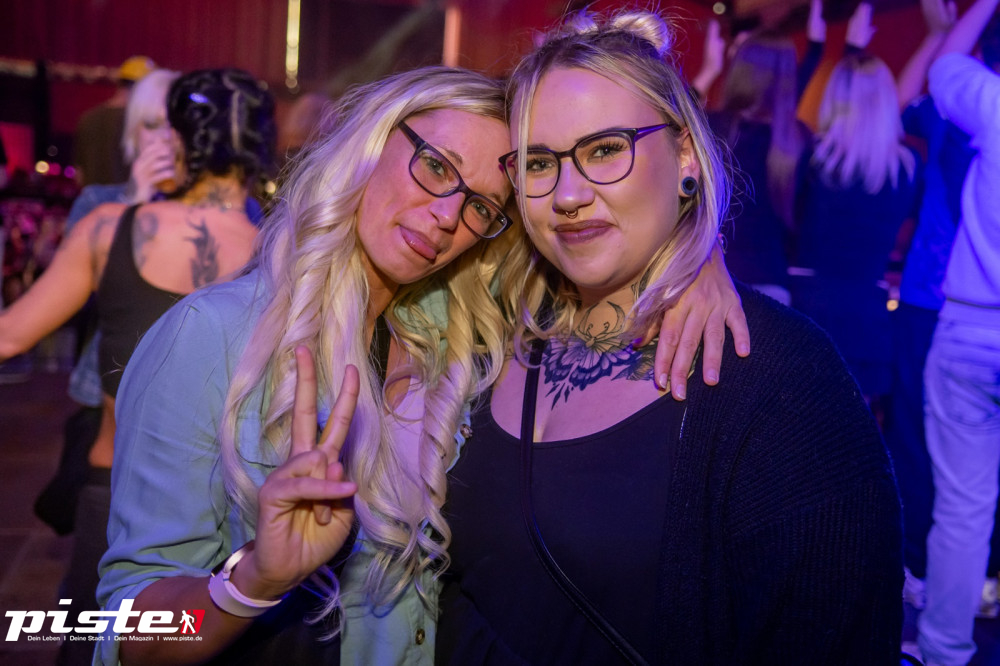 Und drinnen tanzt der Bär Galerie 1