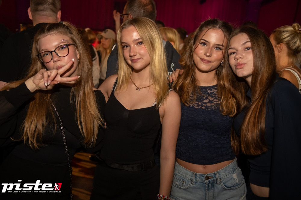 Und drinnen tanzt der Bär Galerie 1