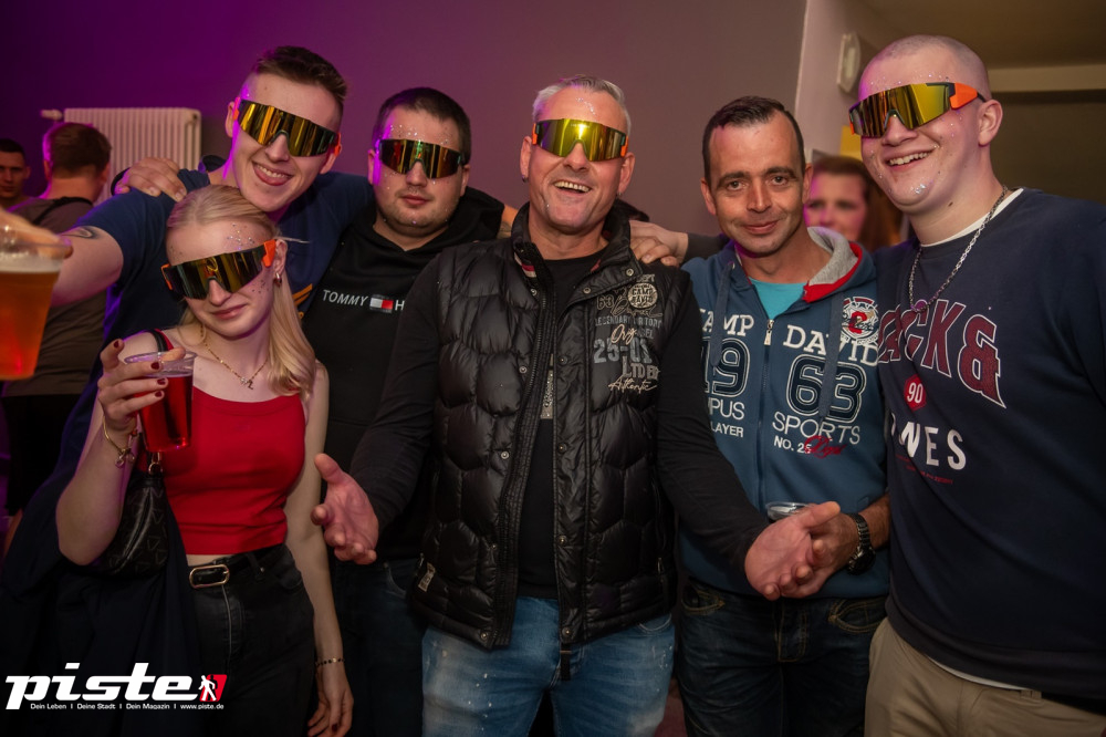 Und drinnen tanzt der Bär Galerie 1