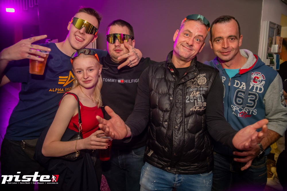 Und drinnen tanzt der Bär Galerie 1