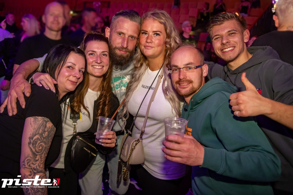 Und drinnen tanzt der Bär Galerie 1