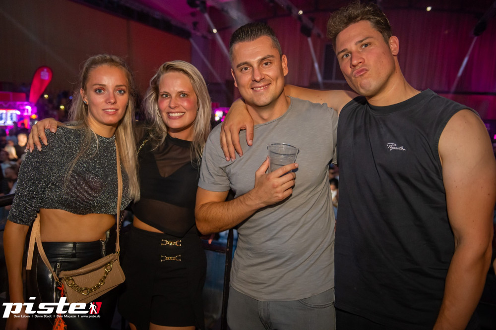 Und drinnen tanzt der Bär Galerie 1