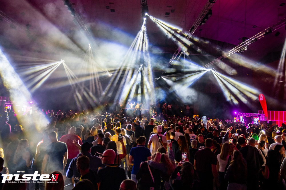 Und drinnen tanzt der Bär Galerie 1