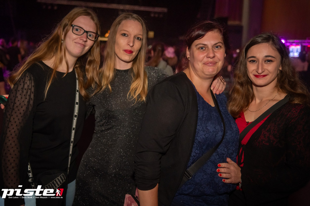 Und drinnen tanzt der Bär Galerie 1