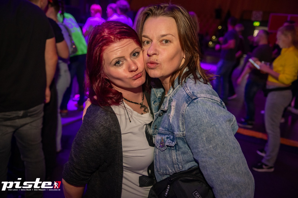 Und drinnen tanzt der Bär Galerie 1