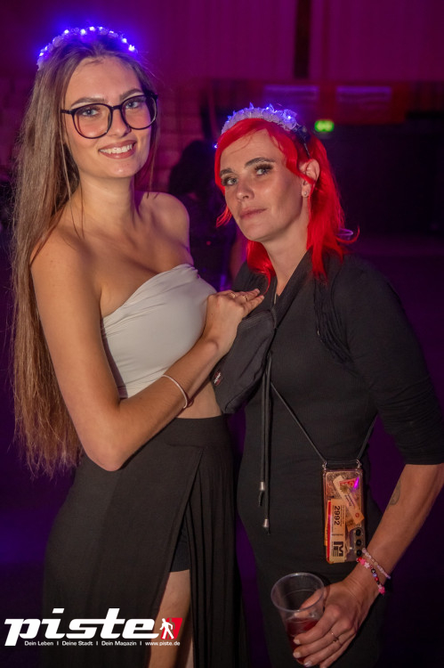 Und drinnen tanzt der Bär Galerie 1