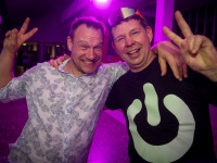 Und drinnen tanzt der Bär Galerie 1