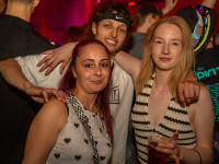 Und drinnen tanzt der Bär Galerie 1