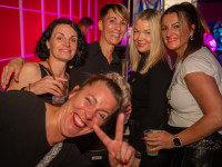 Und drinnen tanzt der Bär Galerie 1