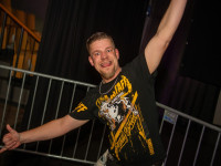 Und drinnen tanzt der Bär Galerie 1