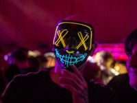 Und drinnen tanzt der Bär Galerie 1