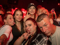 Und drinnen tanzt der Bär Galerie 1