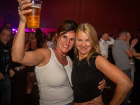 Und drinnen tanzt der Bär Galerie 1