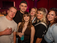 Und drinnen tanzt der Bär Galerie 1