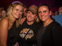 Und drinnen tanzt der Bär Galerie 1