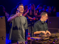 Und drinnen tanzt der Bär Galerie 1