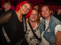 Und drinnen tanzt der Bär Galerie 1