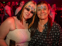 Und drinnen tanzt der Bär Galerie 1