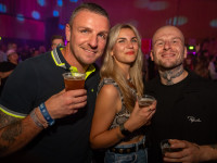 Und drinnen tanzt der Bär Galerie 1