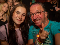 Und drinnen tanzt der Bär Galerie 1