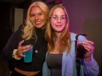 Und drinnen tanzt der Bär Galerie 1