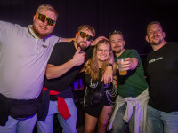 Und drinnen tanzt der Bär Galerie 1