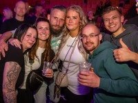 Und drinnen tanzt der Bär Galerie 1