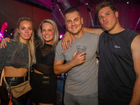 Und drinnen tanzt der Bär Galerie 1