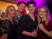 Und drinnen tanzt der Bär Galerie 1