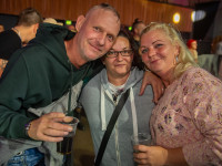 Und drinnen tanzt der Bär Galerie 1