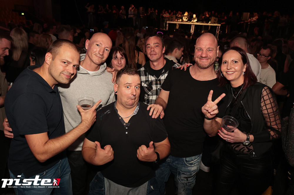 Und drinnen tanzt der Bär Galerie 2