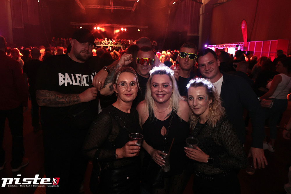 Und drinnen tanzt der Bär Galerie 2