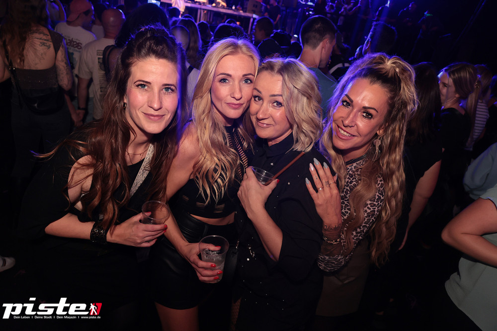 Und drinnen tanzt der Bär Galerie 2