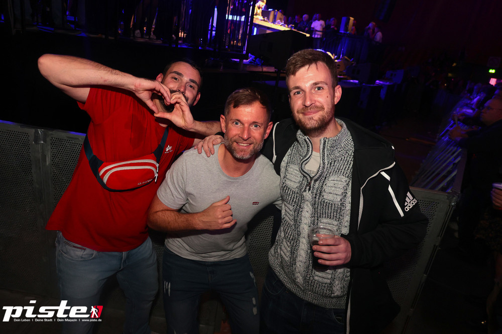 Und drinnen tanzt der Bär Galerie 2