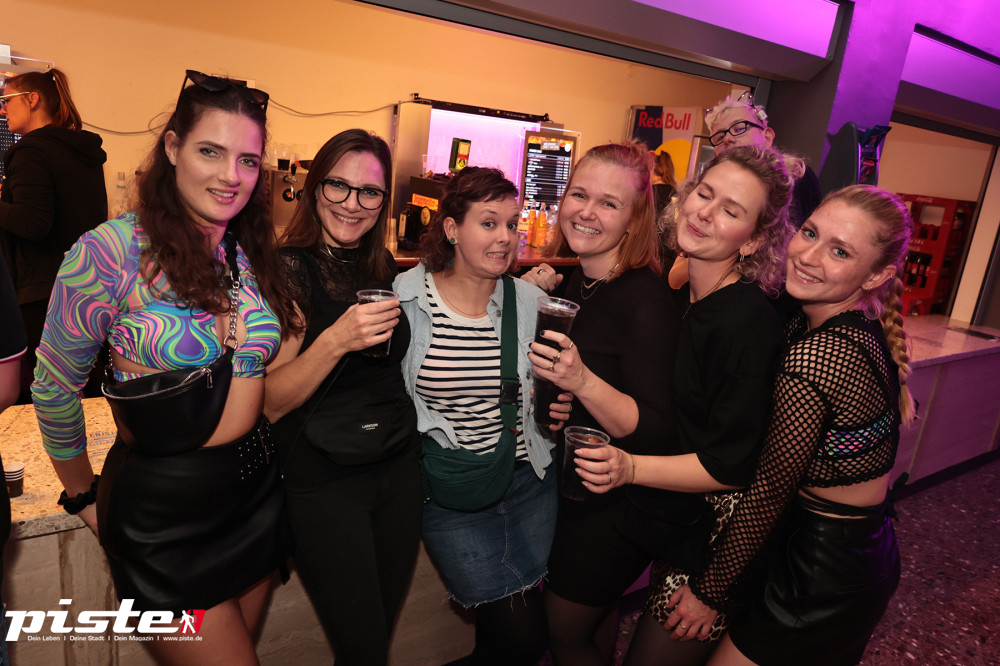 Und drinnen tanzt der Bär Galerie 2