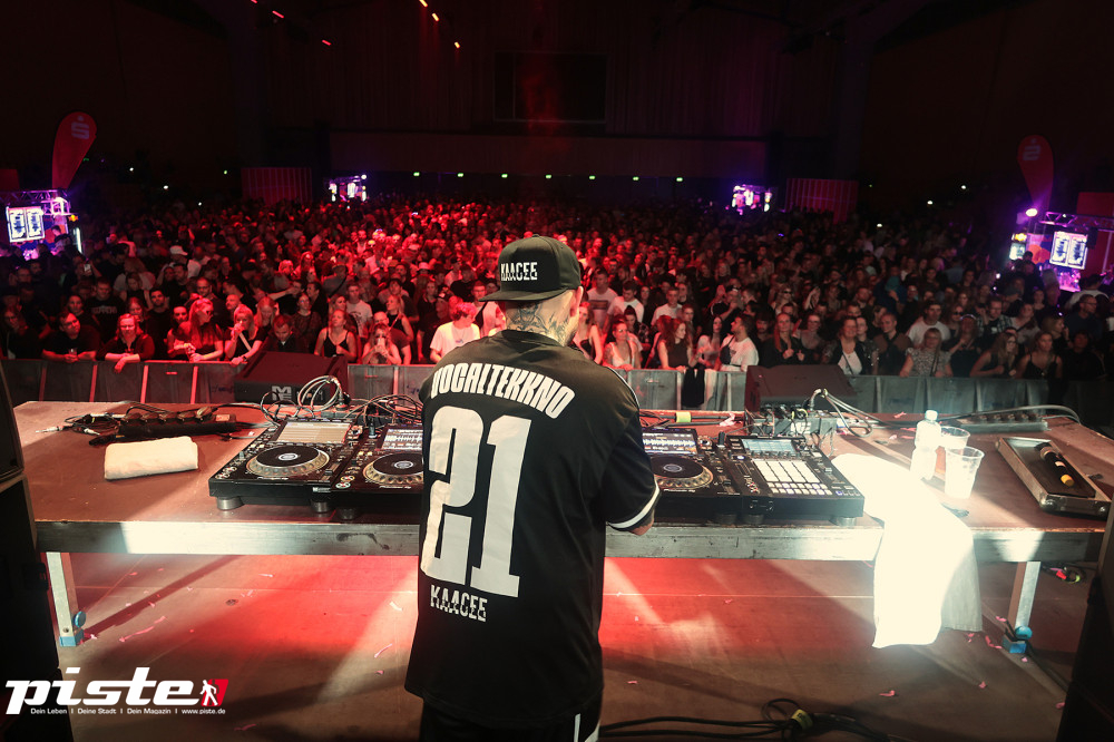 Und drinnen tanzt der Bär Galerie 2