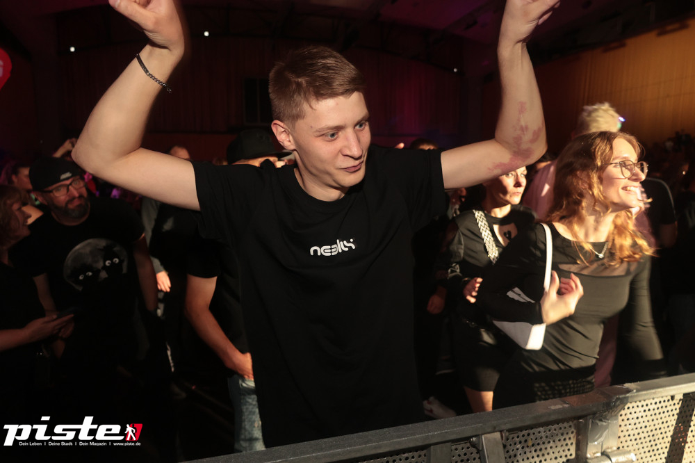 Und drinnen tanzt der Bär Galerie 2