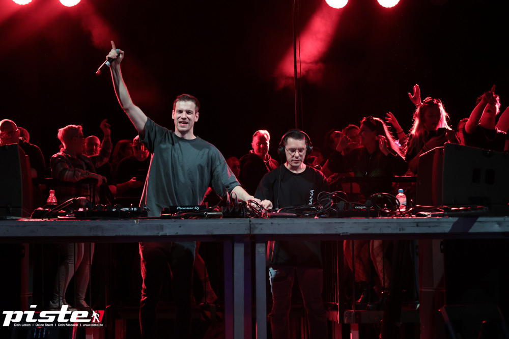 Und drinnen tanzt der Bär Galerie 2