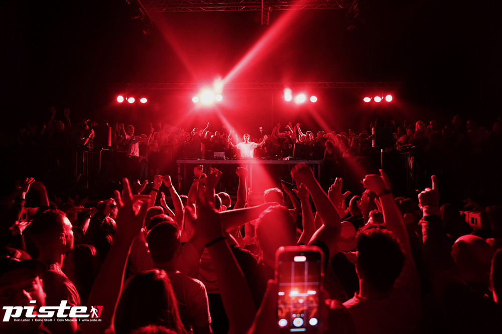 Und drinnen tanzt der Bär Galerie 2