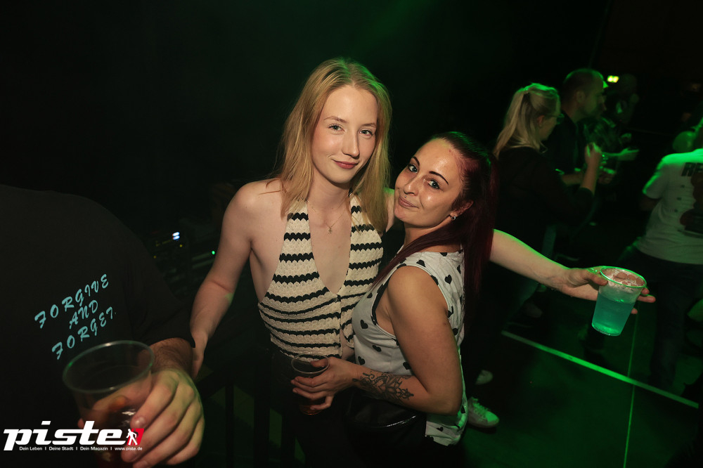 Und drinnen tanzt der Bär Galerie 2